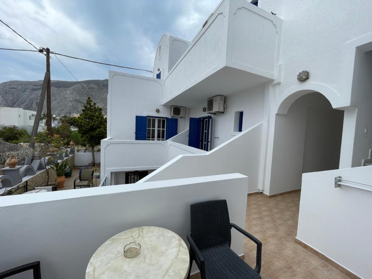 Leonidas Apartments Kamari  Exterior photo